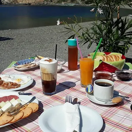 Hotel Porto Sabatiki Sampatiki